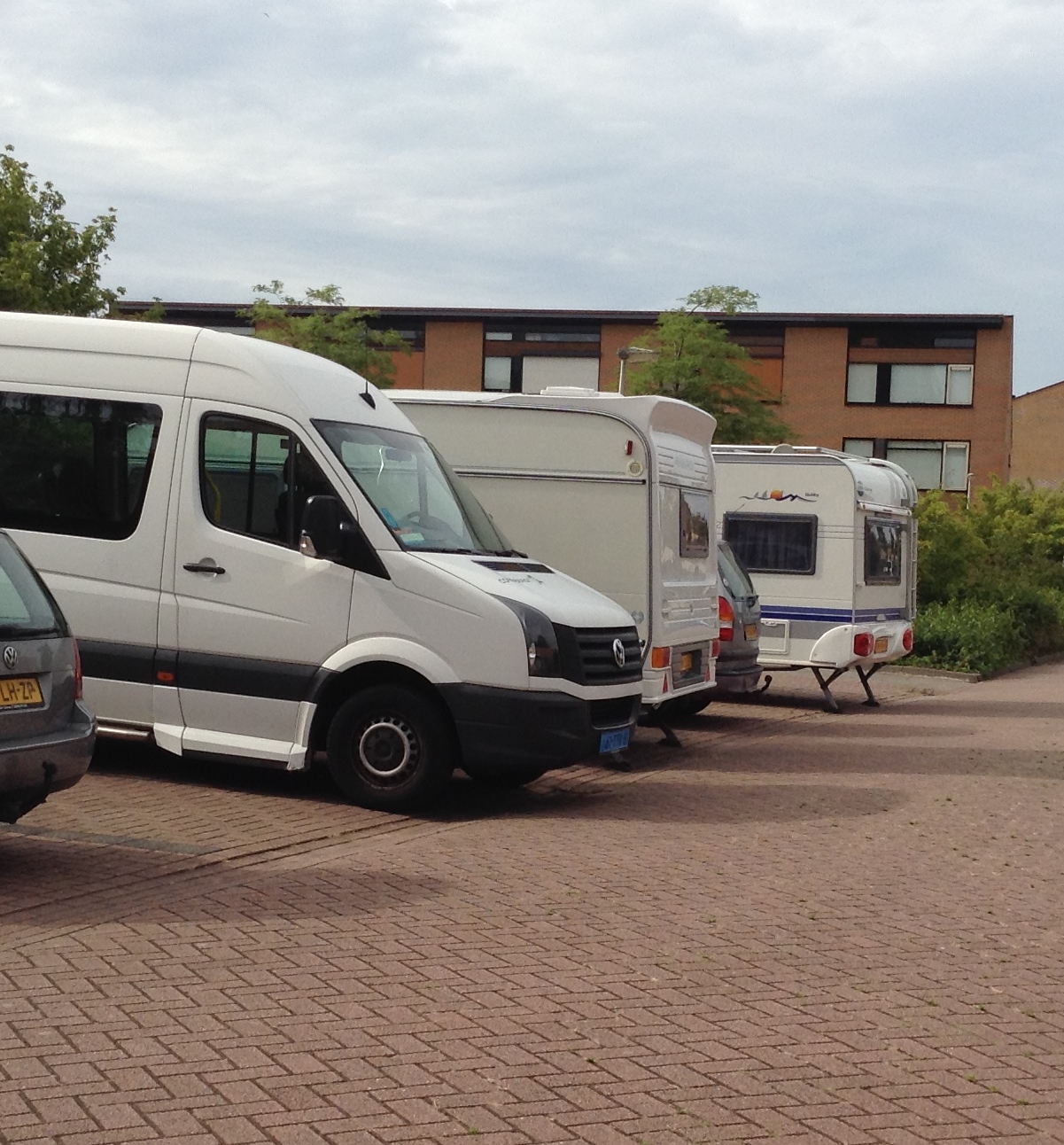 parkeren campers en caravans de weidevenner